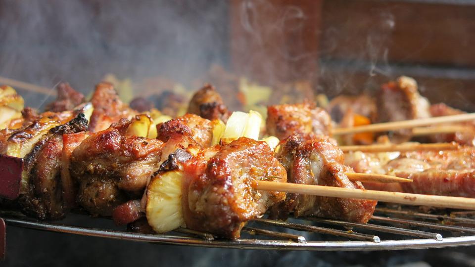 Comment réussir un barbecue savoureux avec une cuisson maîtrisée